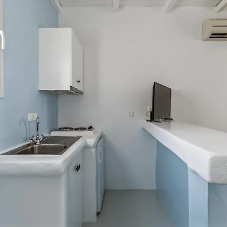 Ninemia Tinos Superior 102 Aparthotel 3*